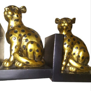 Set of Two Right Side Leopard Bookends